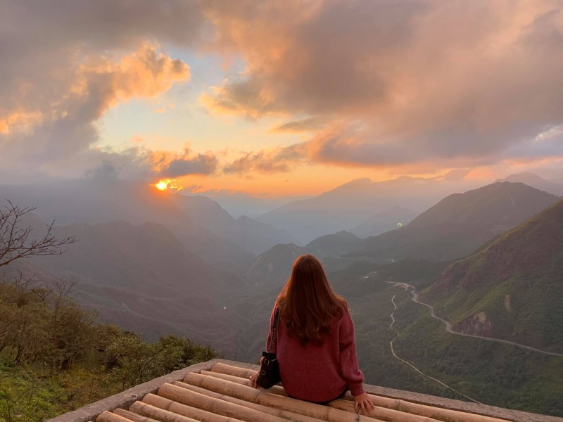 đi sapa check in hoàng hôn trên đèo Ô Quy Hồ 